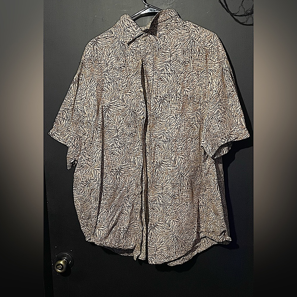 Short sleeve vintage button up